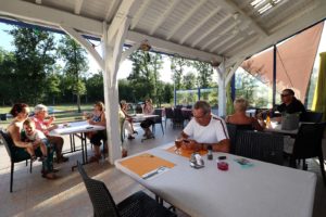 restaurant terrasse Gabachou Montpezat de Quercy